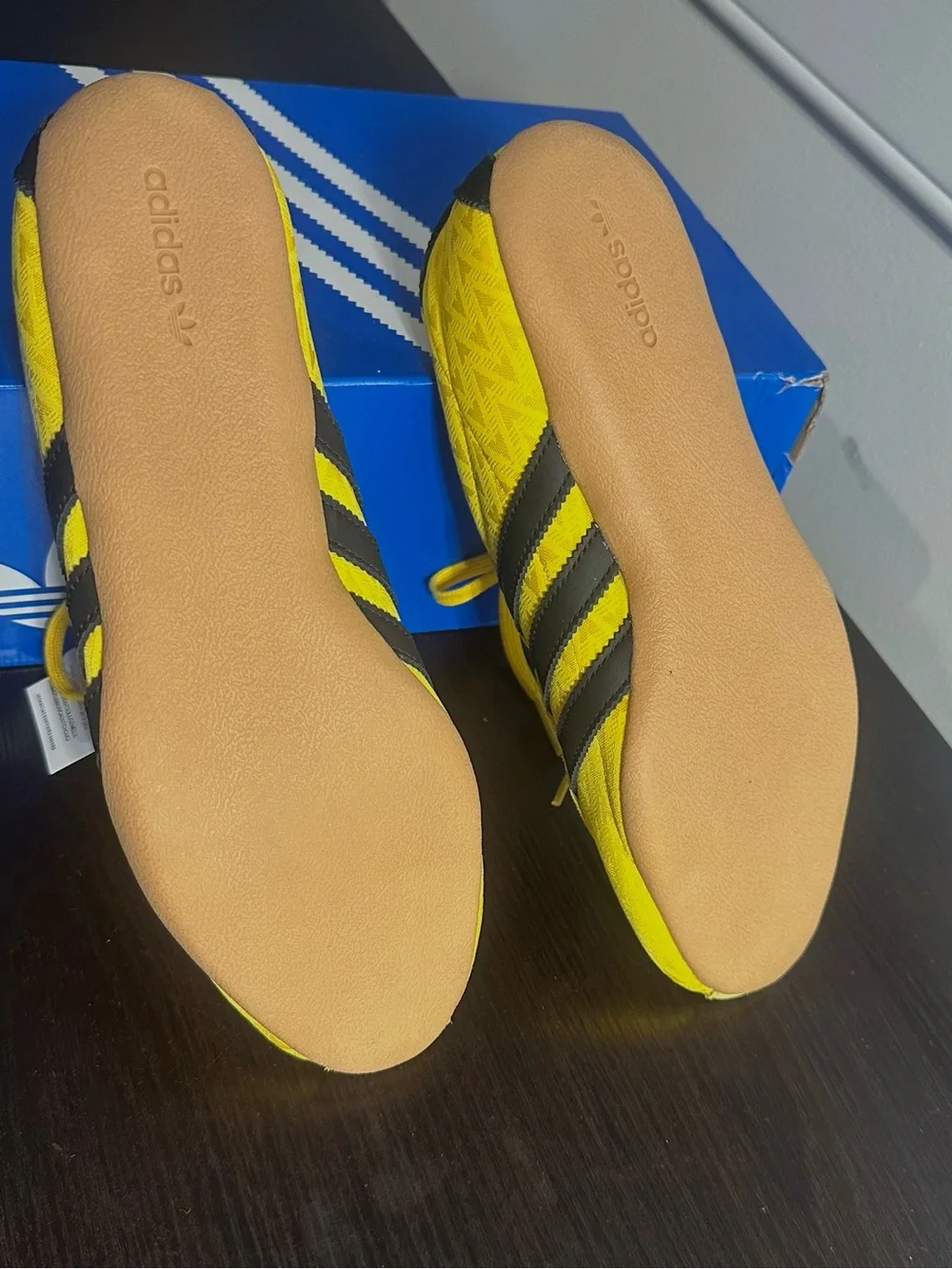 Women’s adidas Tokyo Jaquard Yellow Sneakers US sz 8.5